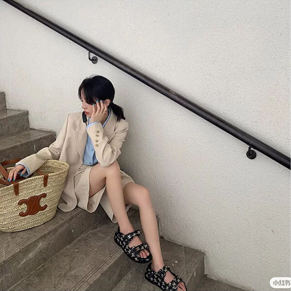 【大人気！セリーヌ】セリーヌ かごバッグ 偽物 トリオンフ バスケット Large Triomphe バスケット 192492CGG.04LU